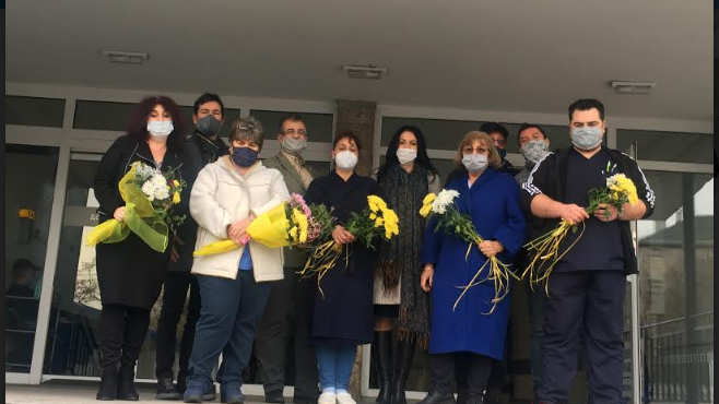 Ротарианци дариха предпазни средства срещу COVID-19 за медиците в МБАЛ “Света Анна" - Варна